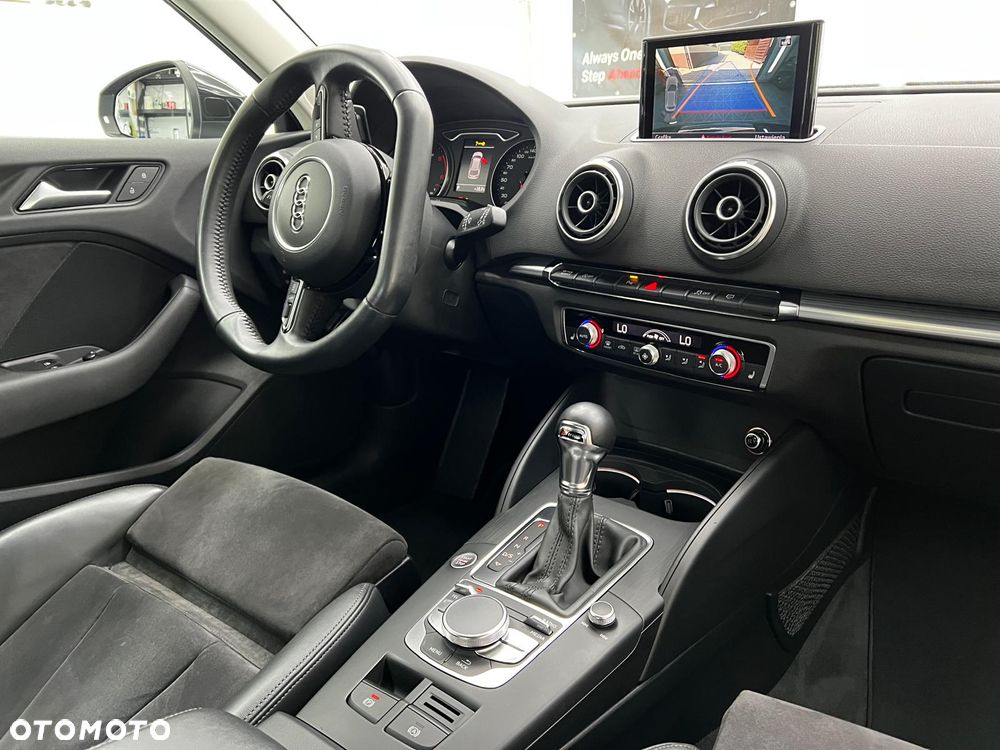 Audi A3 Sportback 2.0 TDI DPF S tronic S line Sportpaket (plus) - 29