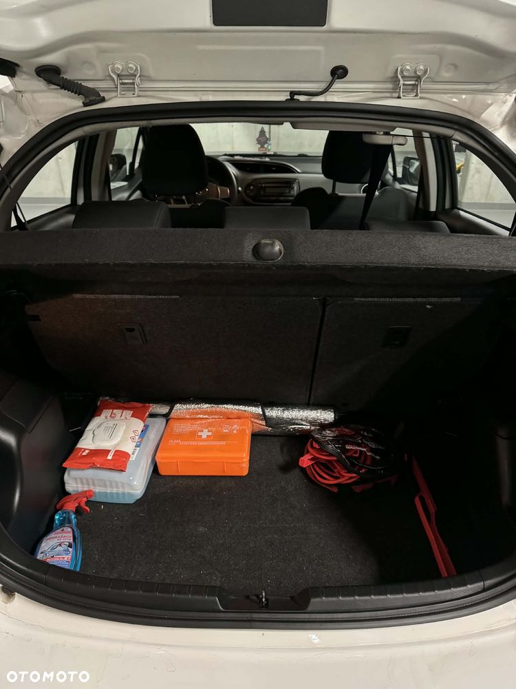 Toyota Yaris - 14