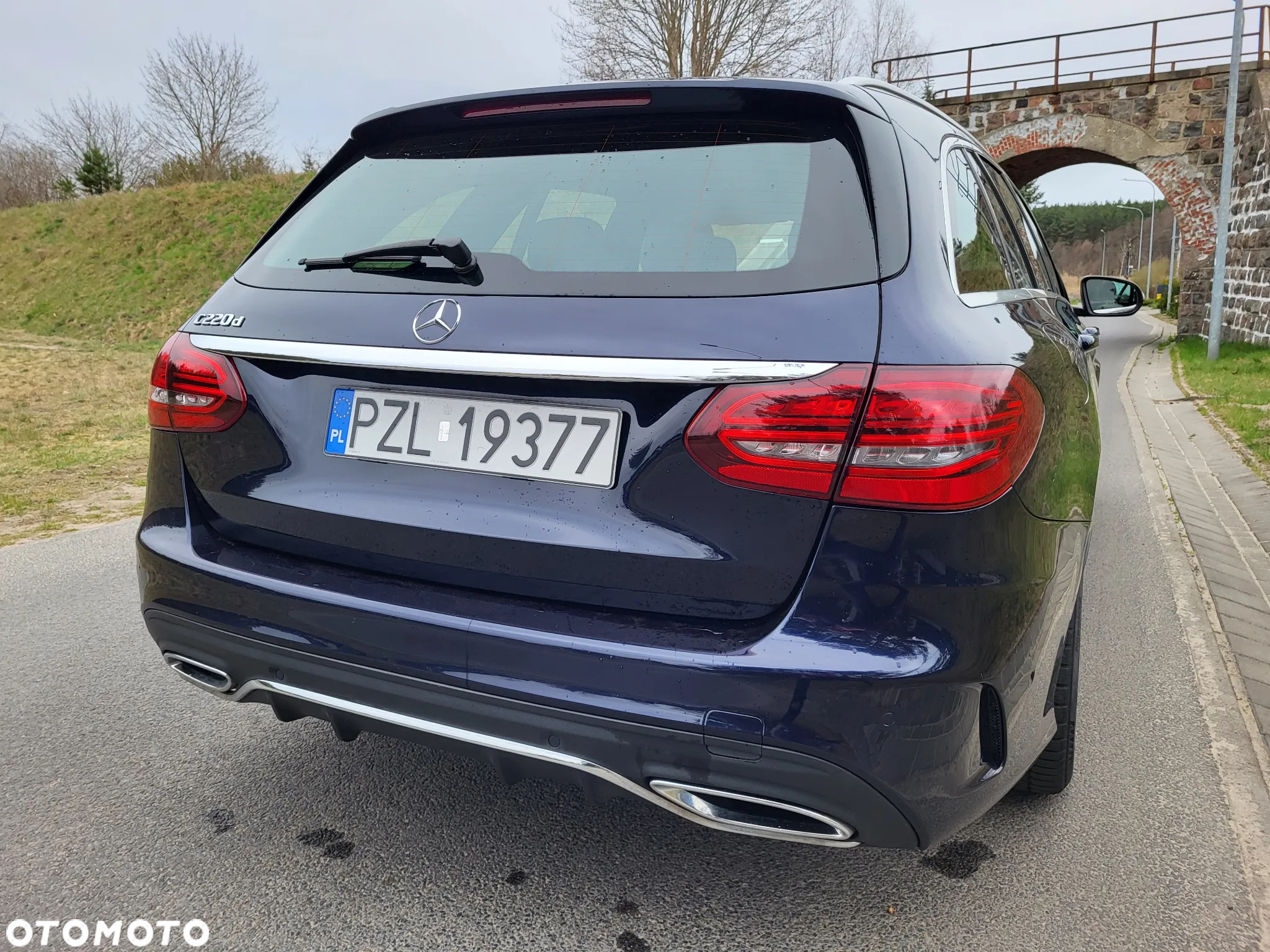 Mercedes-Benz Klasa C 220 d 4Matic 9G-TRONIC AMG Line - 6