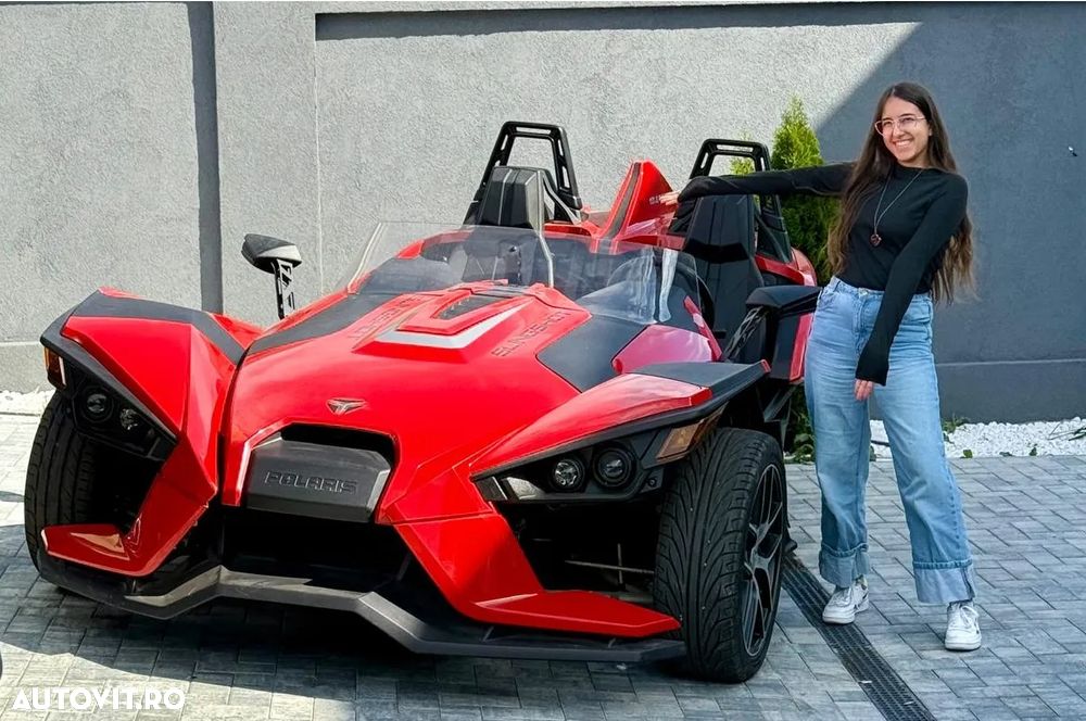 Polaris Slingshot - 1