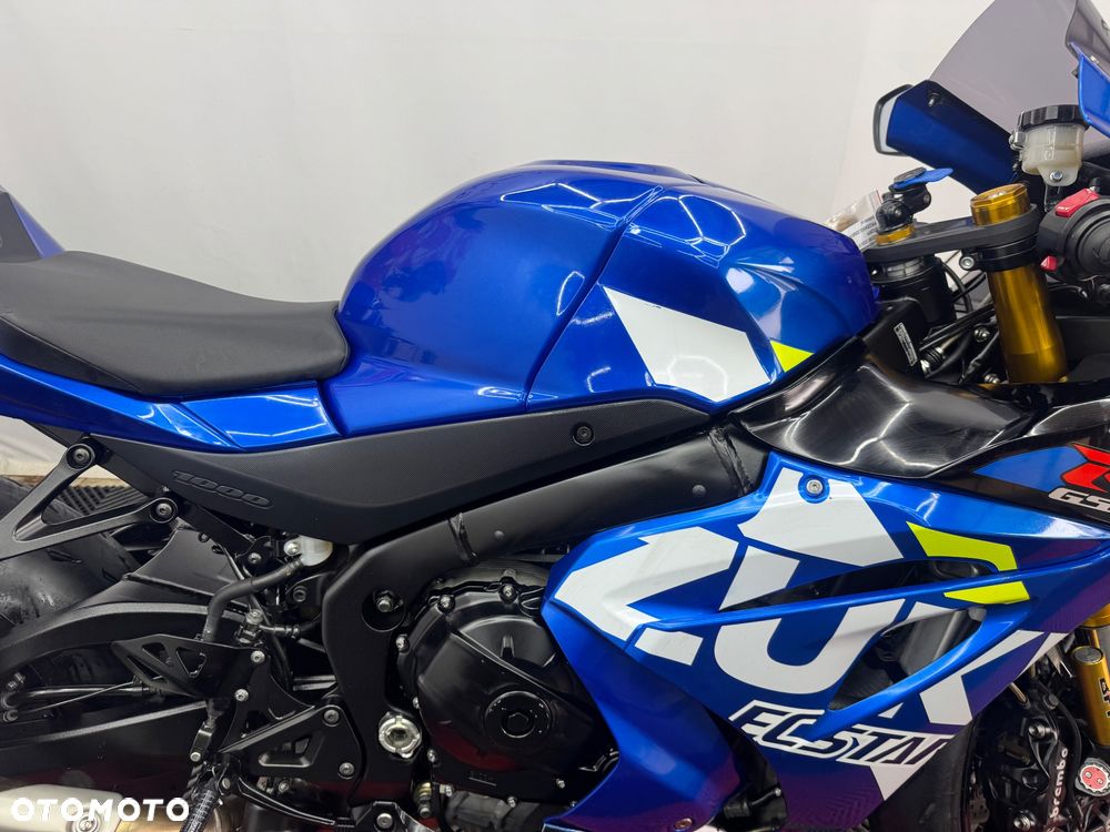 Suzuki GSX-R - 34
