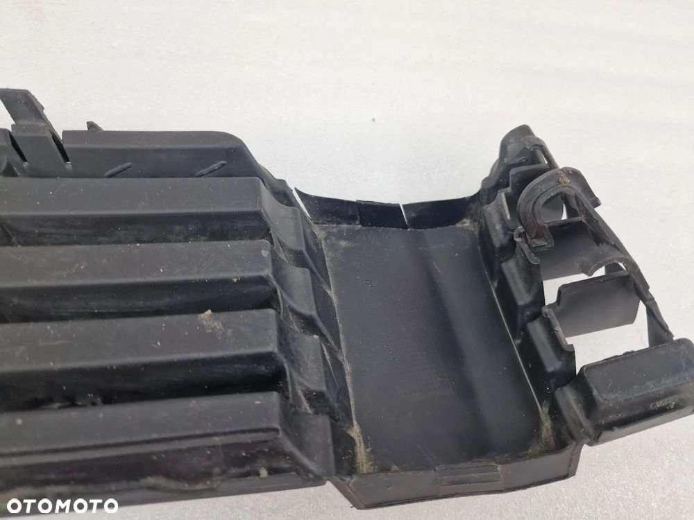 VW PASSAT B5 LIFT 3B0 00-05 PRAWA KRATKA BOCZNA ZDERZAKA PRZEDNIEGO PRZÓD , NR 3B0853666L , 3B0853666G , 3B0853666 L / G , NR AUKCJI E/64 - 17