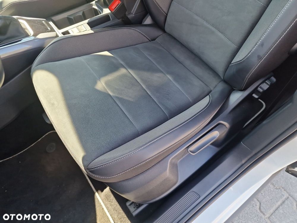 Volkswagen T-Roc - 15