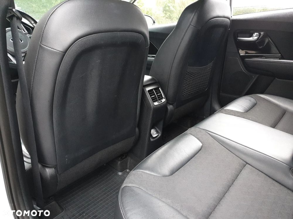 Kia Niro 1.6 GDI Hybrid L Business Line - 26