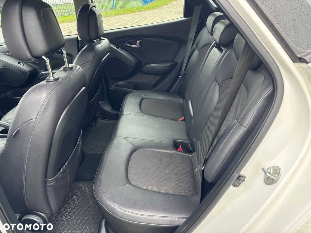 Hyundai ix35 1.6 2WD Fifa World Cup Edition - 10