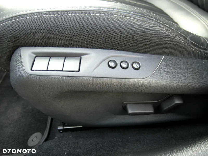 Peugeot 308 BlueHDi FAP 150 Stop&Start Automatik Allure - 26