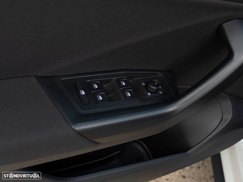 VW T-Roc 1.0 TSI Urban - 19