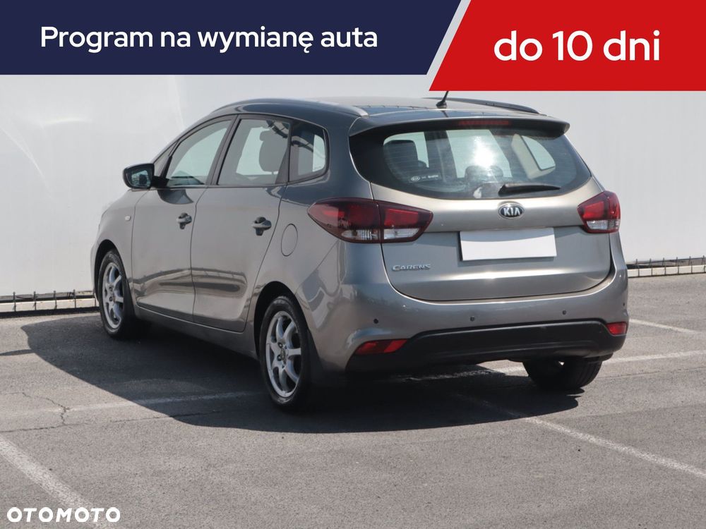 Kia Carens - 6