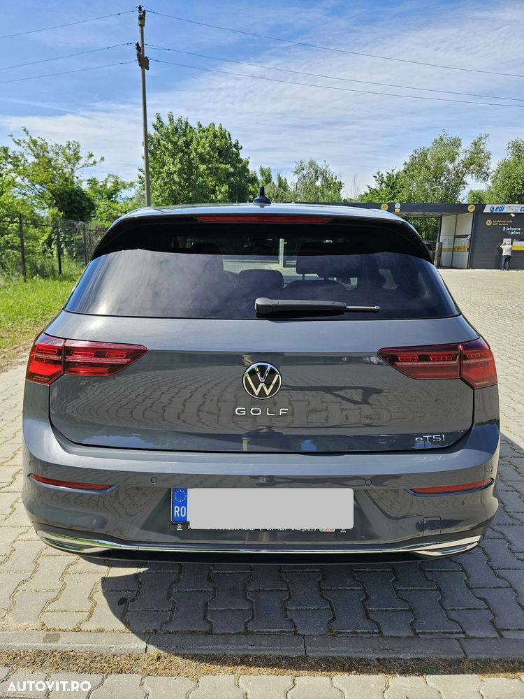 VOLKSWAGEN Golf 2022 — imagine 15