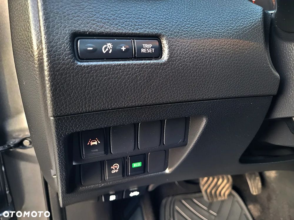 Nissan Qashqai 1.5 dCi DCT TEKNA - 17