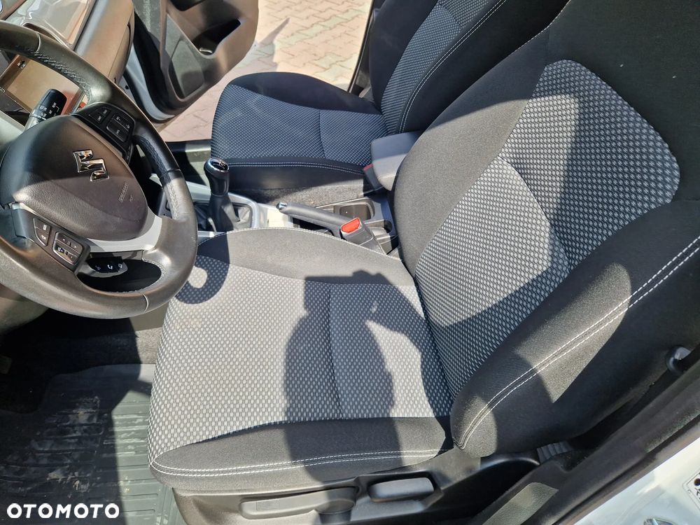 Suzuki Vitara 1.6 Premium 2WD - 22