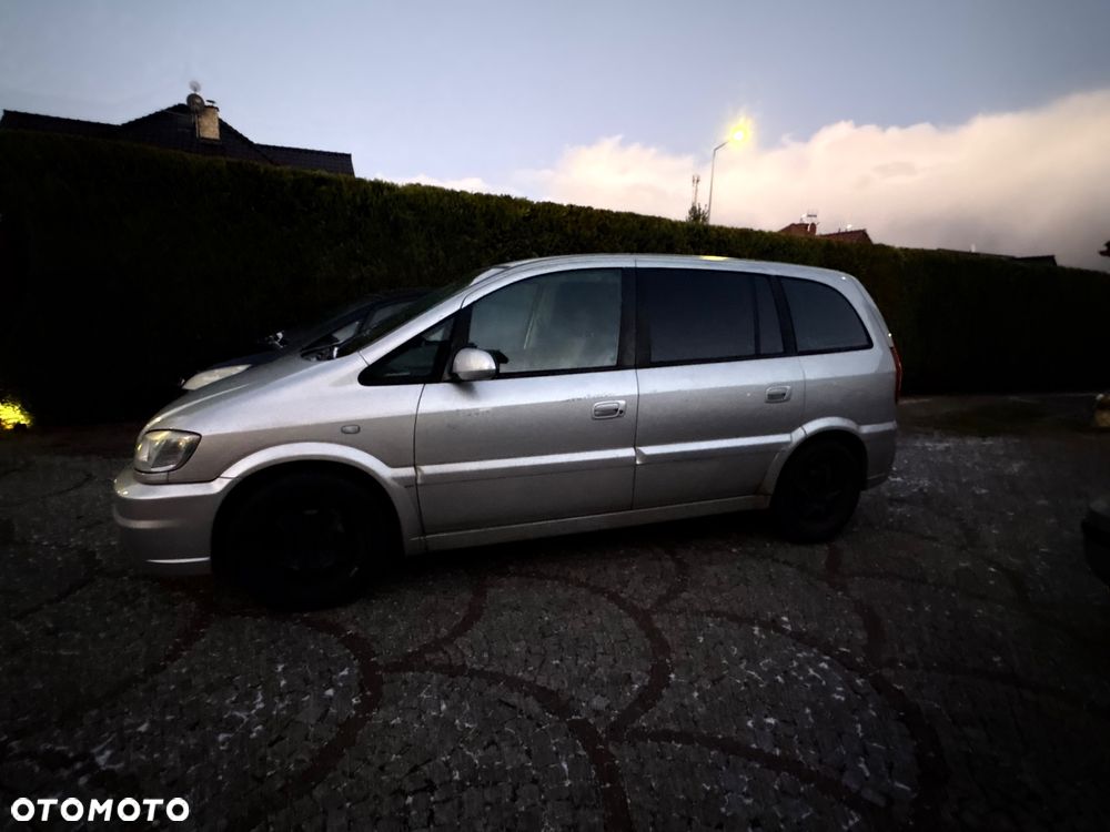 Opel Zafira 2.2 DTI Edition - 8