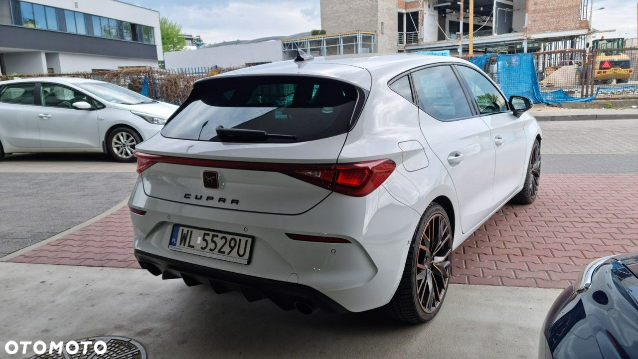 Cupra Leon 2.0 TSI DSG - 4