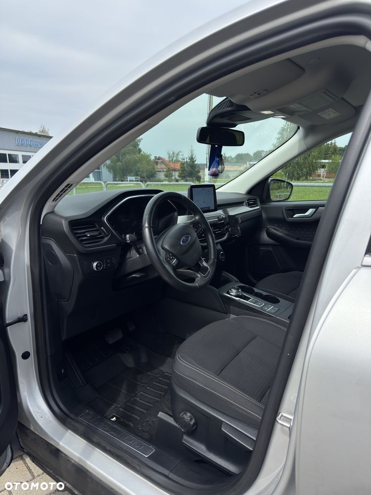 Ford Kuga - 4