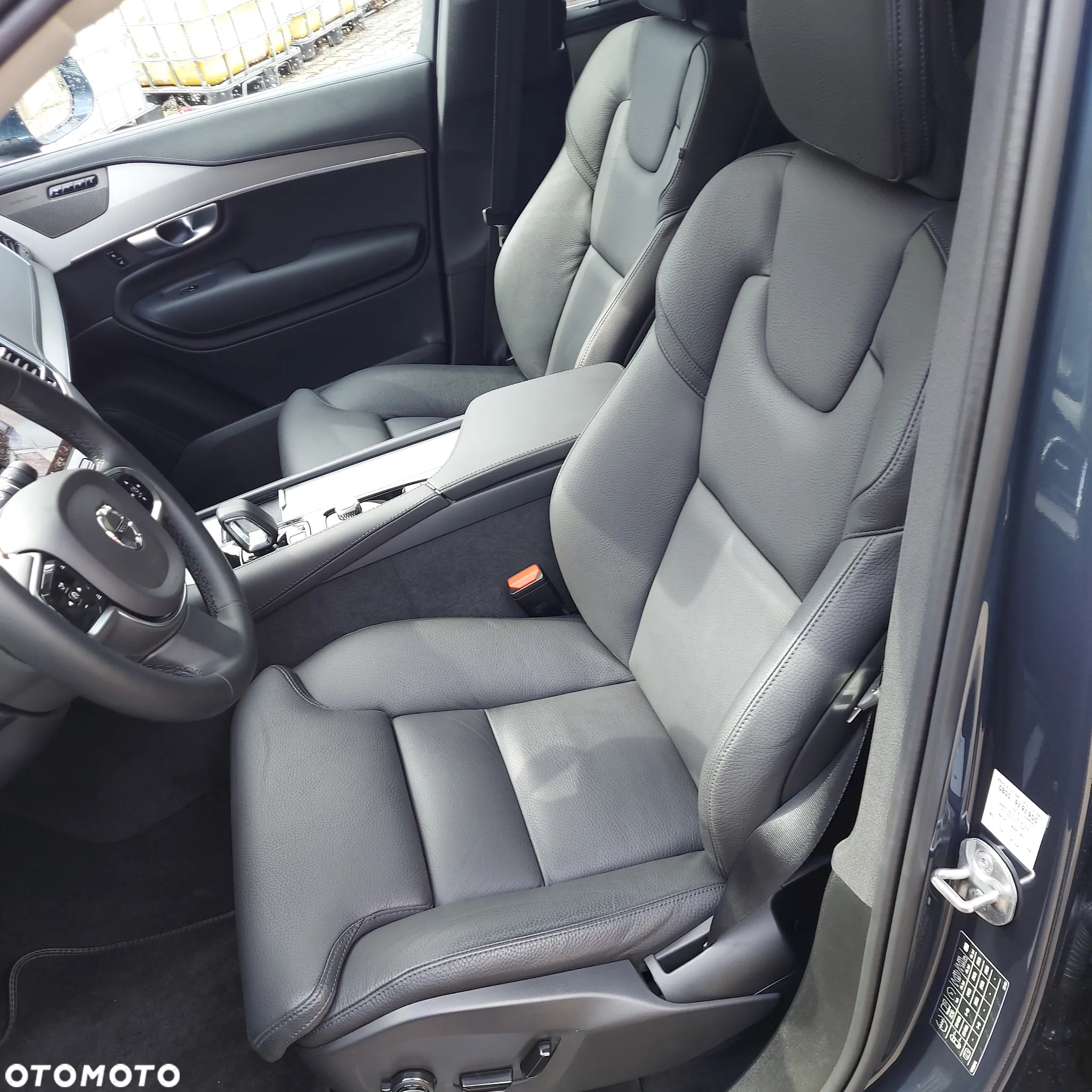 Volvo XC 90 B5 D AWD Plus Bright - 20
