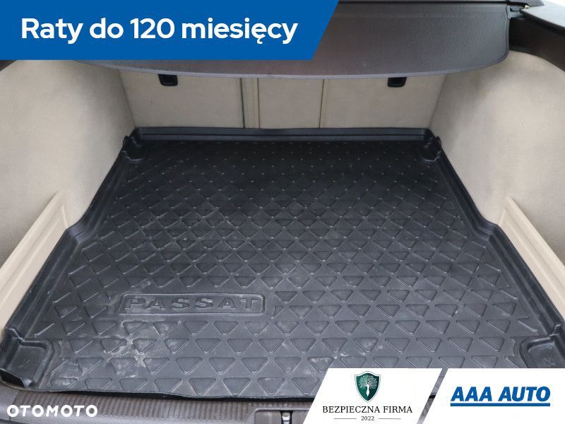 Volkswagen Passat Variant - 16