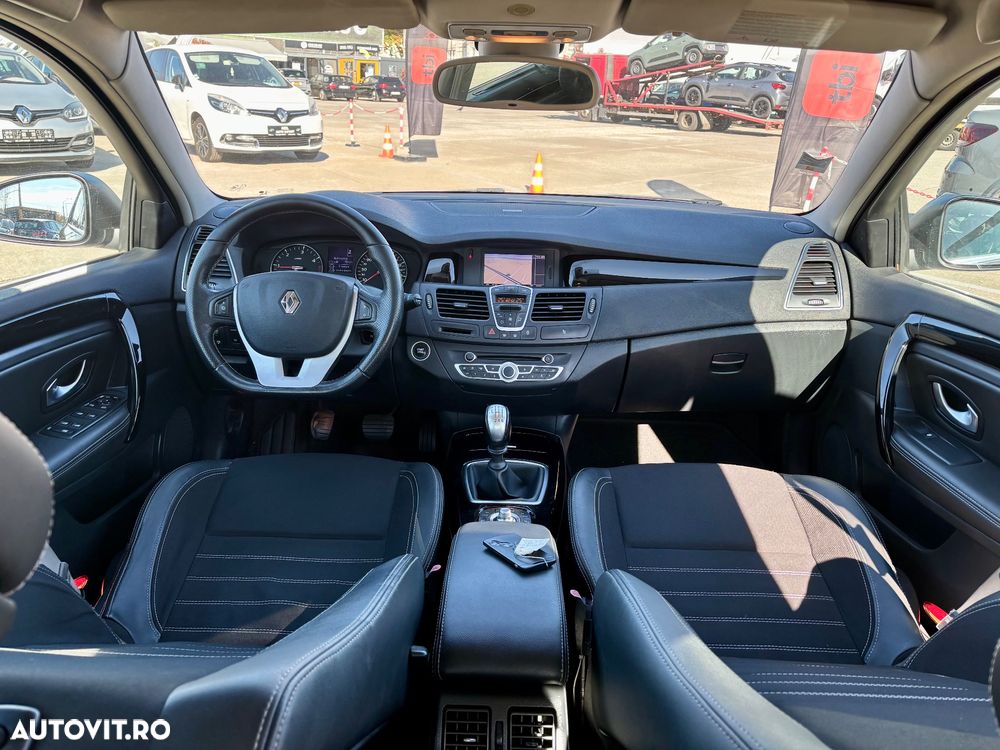 Renault Laguna ver-2-0dci-bose - 3