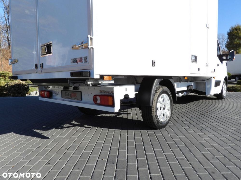 Renault MASTER KONTENER 8 PALET TEMPOMAT NAWIGACJA LEDY KLIMATYZACJA  145KM - 24