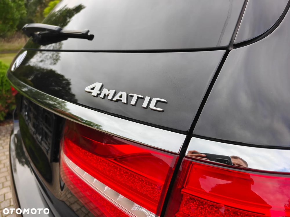 Mercedes-Benz Klasa E 220 d 4Matic 9G-TRONIC AMG Line - 26