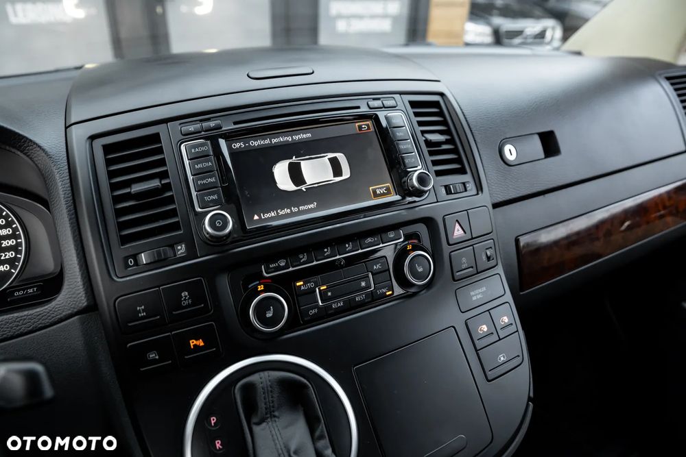 Volkswagen Transporter Multivan DSG BMT Highline - 23