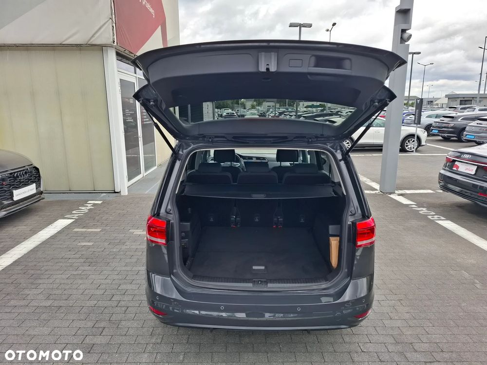 Volkswagen Touran 1.5 TSI EVO Comfortline Plus - 9