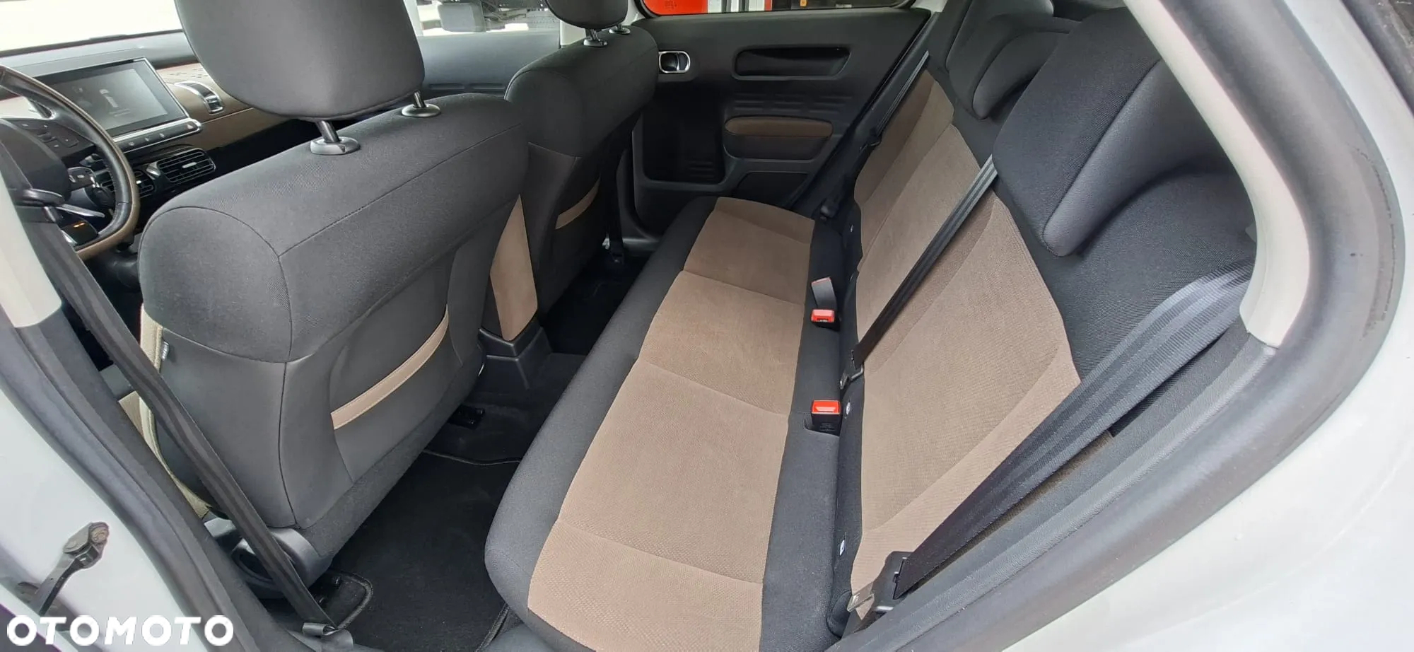 Citroën C4 Cactus BlueHDi 100 Stop&Start ETG6 Business Class - 24