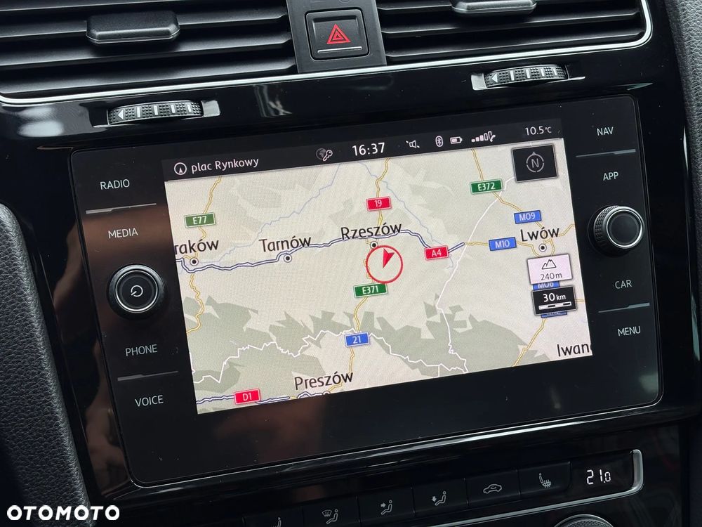 Volkswagen Golf GTI (BlueMotion Technology) DSG - 22
