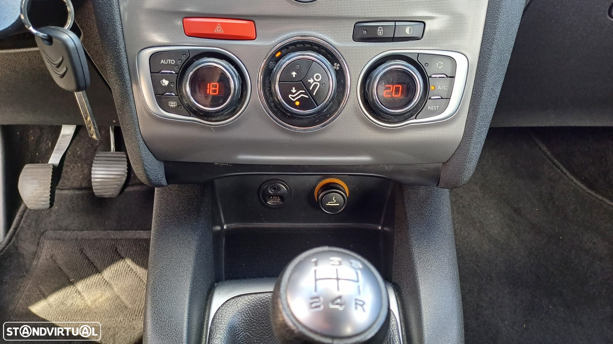Citroën C4 1.6 BlueHDi Feel - 24