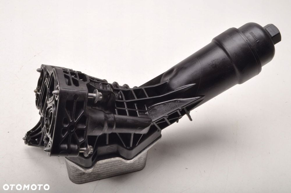 BMW 3 G20 2.0 PODSTAWA OBUDOWA FILTRA OLEJU 72482269 - 3