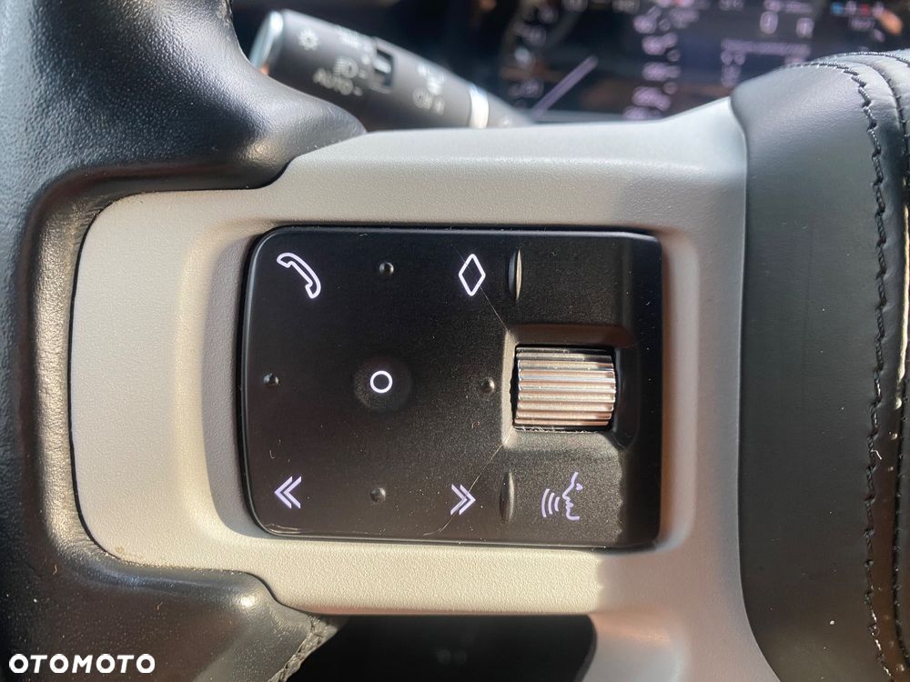 Land Rover Defender 3.0 D300 mHEV SE - 39