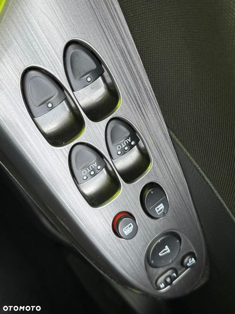 Honda Civic 1.4 Comfort - 27