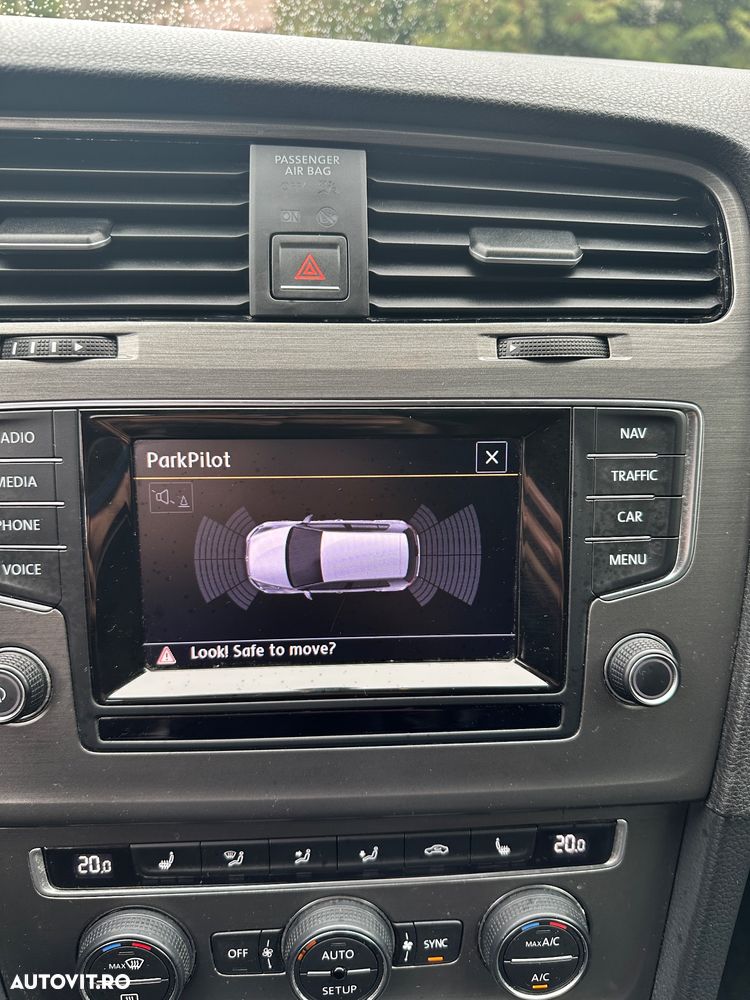 Volkswagen Golf 2.0 TDI DPF BMT Comfortline - 13