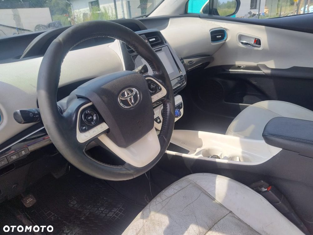 Toyota Prius 1.8 Hybrid Prestige - 14
