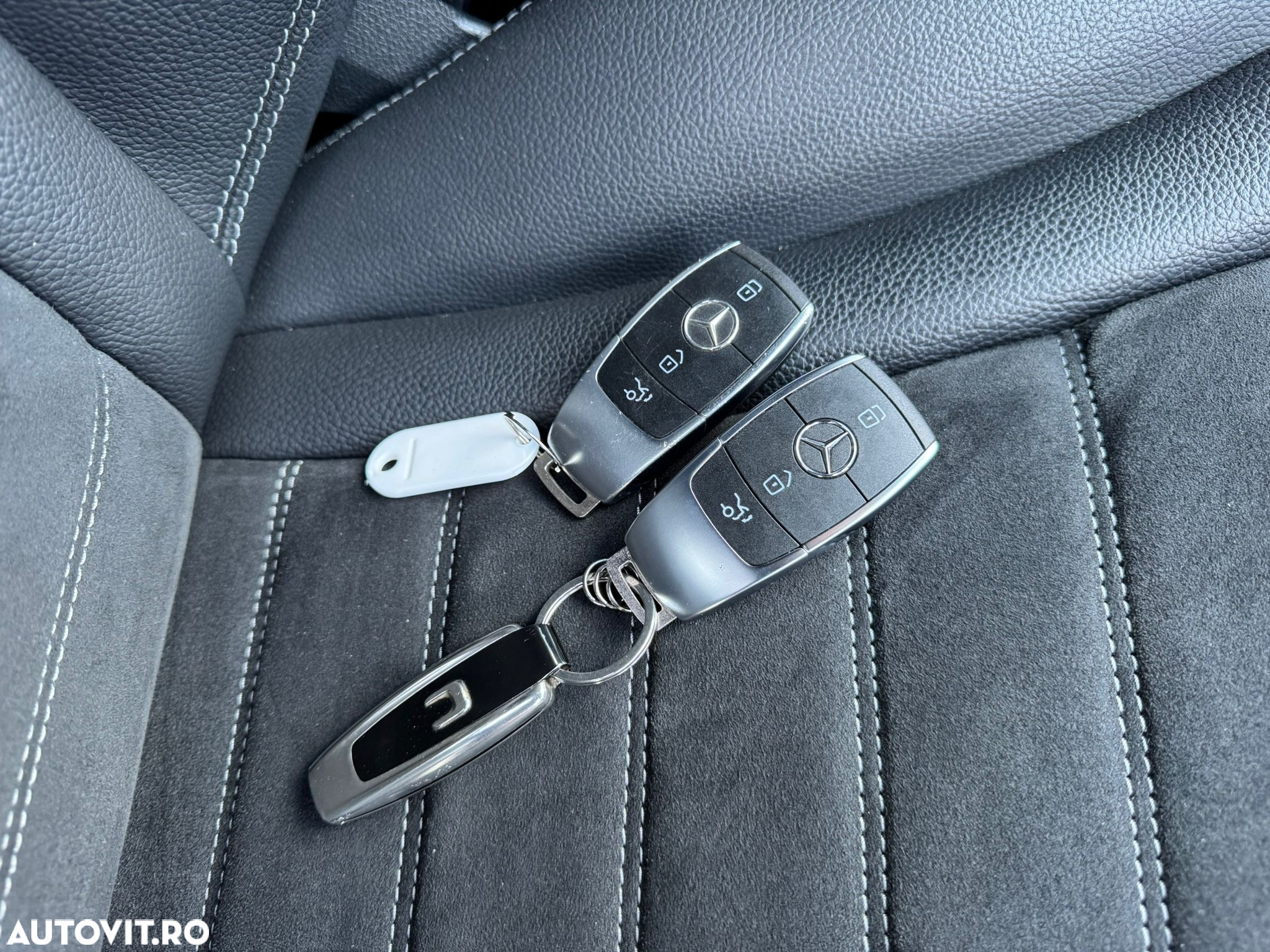 Mercedes-Benz C 300 e 4MATIC Aut. - 27