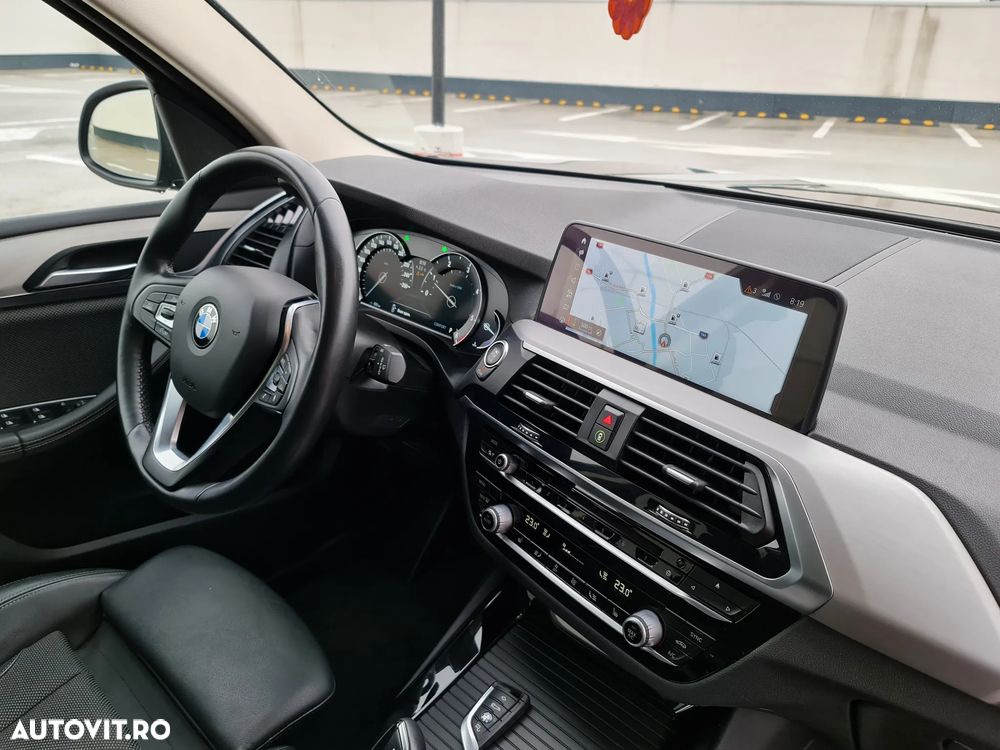 BMW X3 xDrive20d AT MHEV - 25