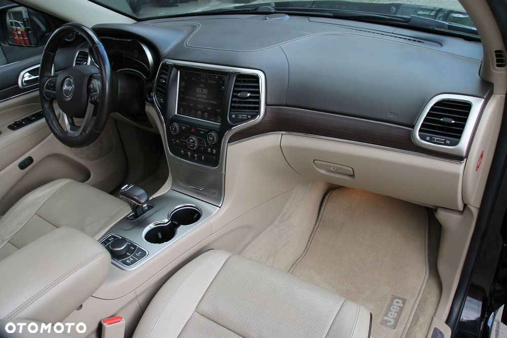 Jeep Grand Cherokee - 20