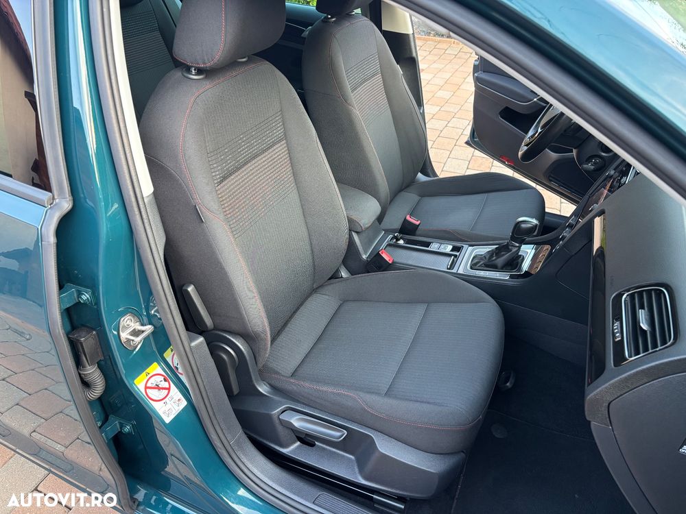 Volkswagen Golf 1.6 TDI DSG Sound - 17