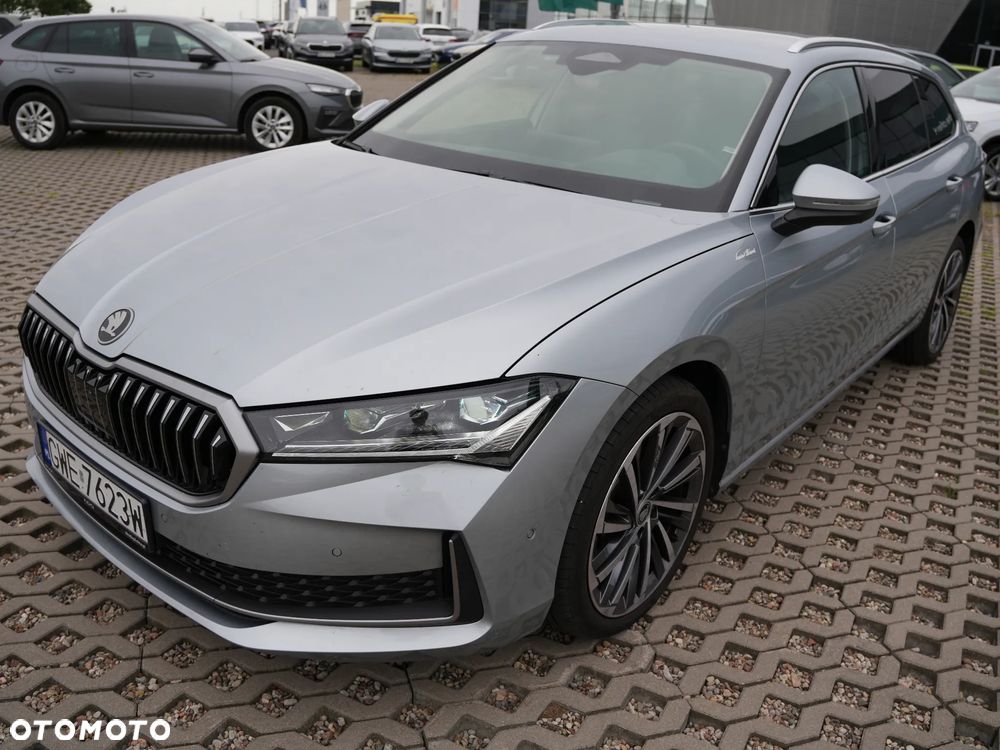 Skoda Superb 2.0 TDI SCR 4x4 L&K DSG - 9
