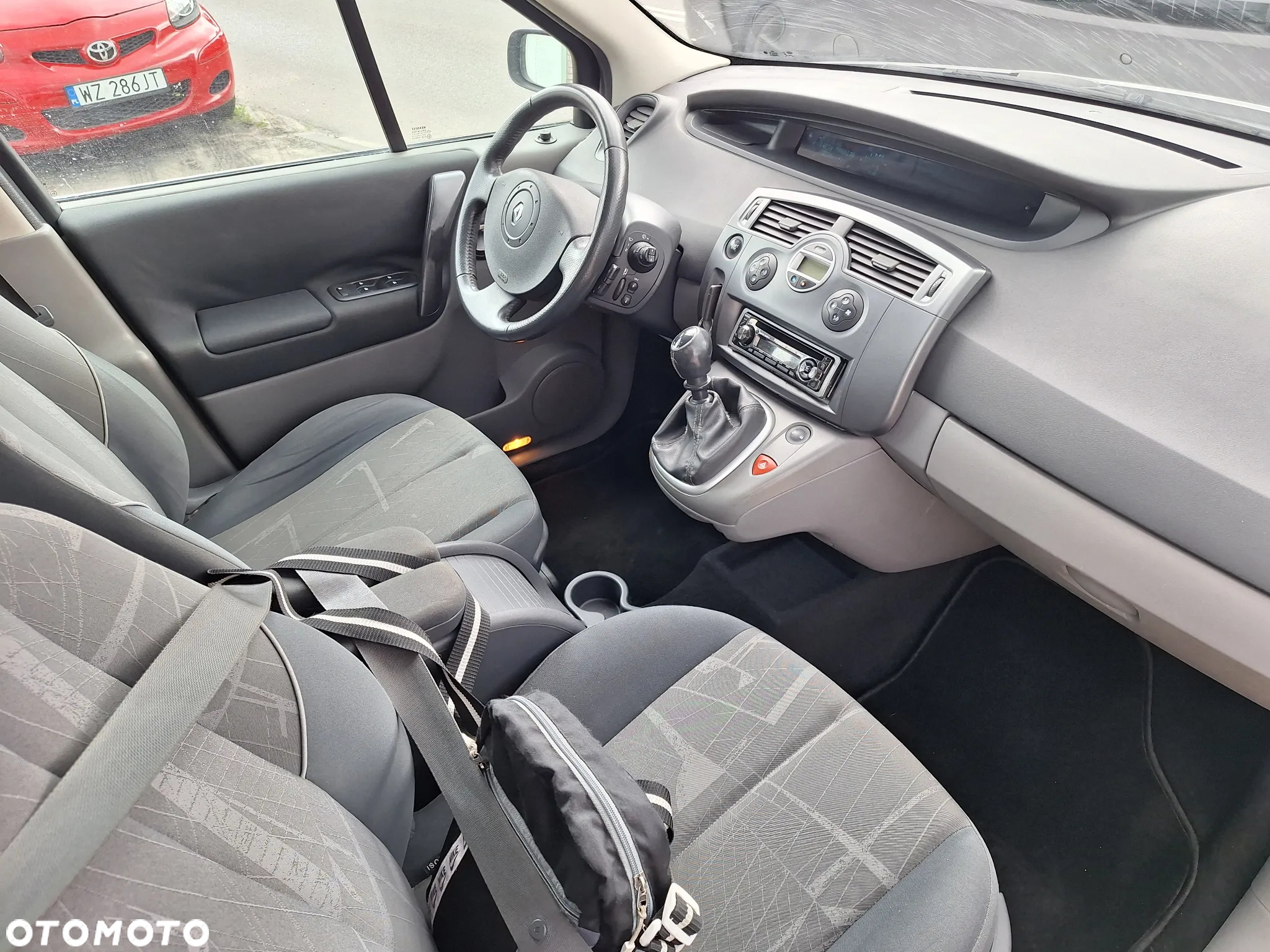 Renault Scenic 2.0 16V Avantage - 7