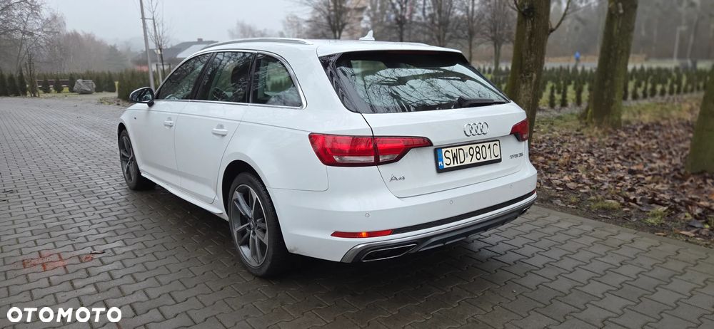 Audi A4 Avant 35 TFSI S tronic - 4