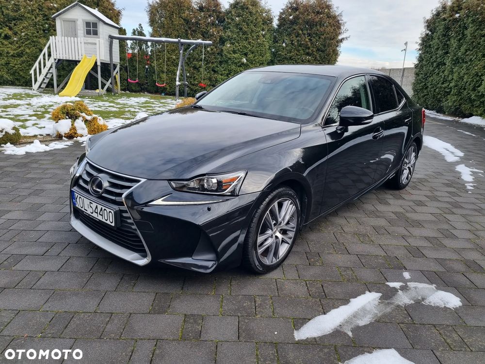 Lexus IS Business Edition - 2