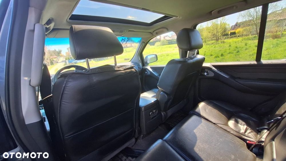 Nissan Pathfinder 2.5 dCi Premium - 9