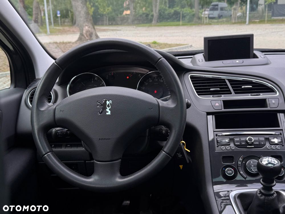 Peugeot 5008 HDI FAP 115 Family - 27