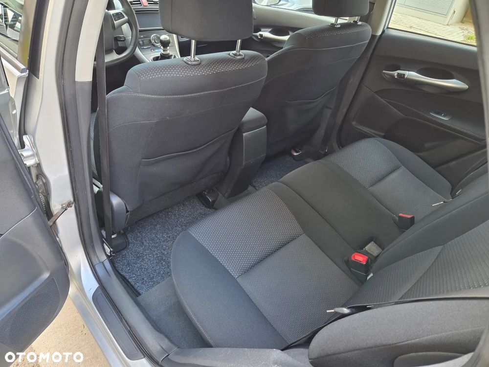 Toyota Auris 1.6 Sol - 21