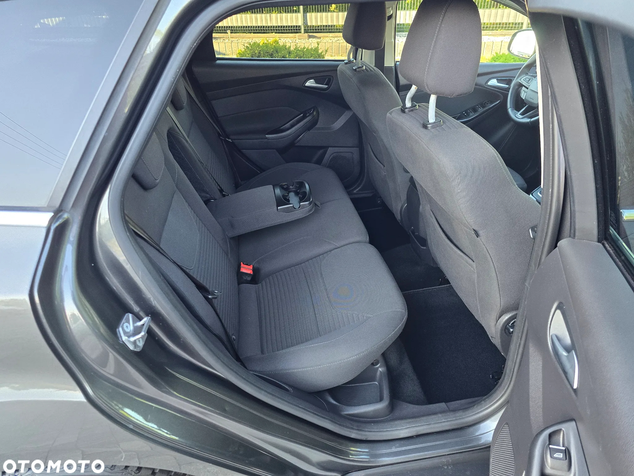 Ford Focus 1.0 EcoBoost Start-Stopp-System TITANIUM DESIGN - 14