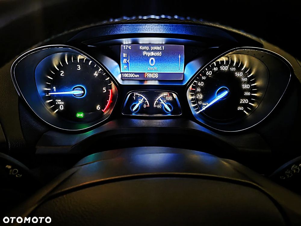 Ford Grand C-MAX - 36