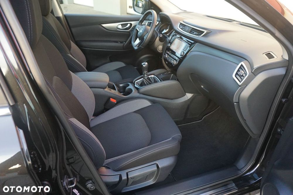 Nissan Qashqai 1.3 DIG-T N-Connecta - 20