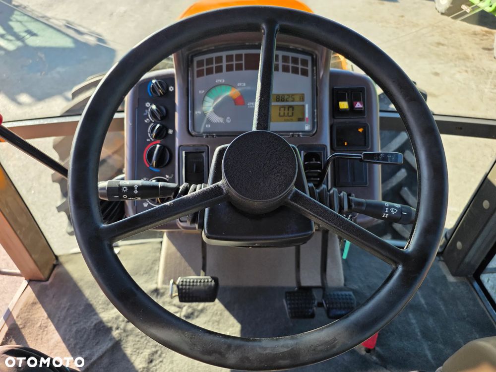 Renault Ares 630 - 15