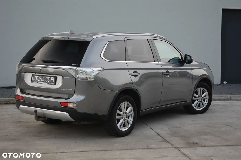 Mitsubishi Outlander - 10