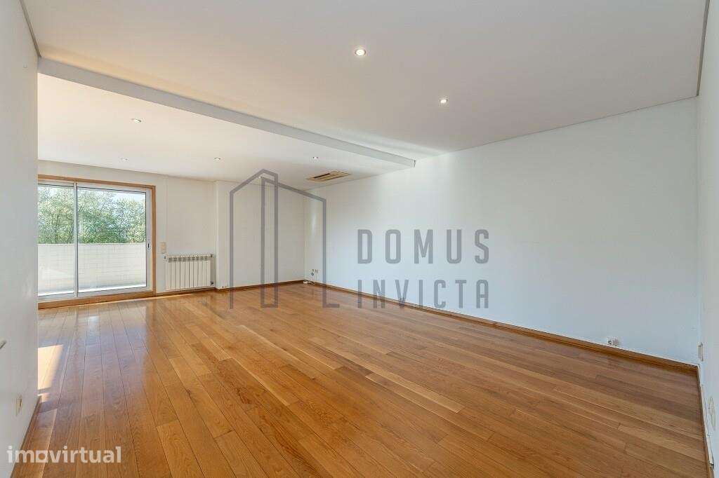 Exclusivo Apartamento T4 em Condomínio de Referência nas Antas, no Por - Grande imagem: 3/57